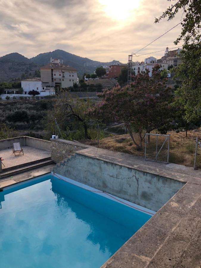 Finca El Tossalet, GRAN PISCINA junto al pueblo Sella Exterior foto